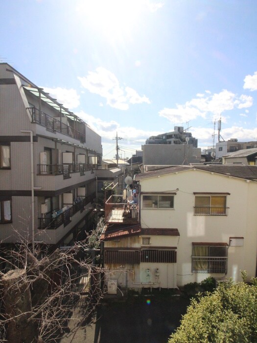 室内からの展望 岩波ビル