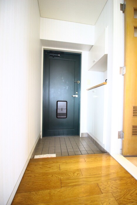 玄関 パティオ　アゼリ－