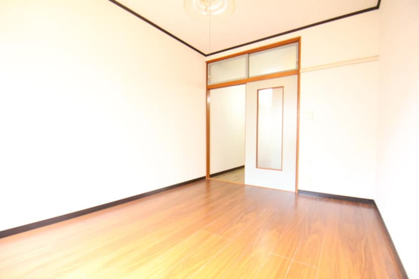居室 サンスフラット