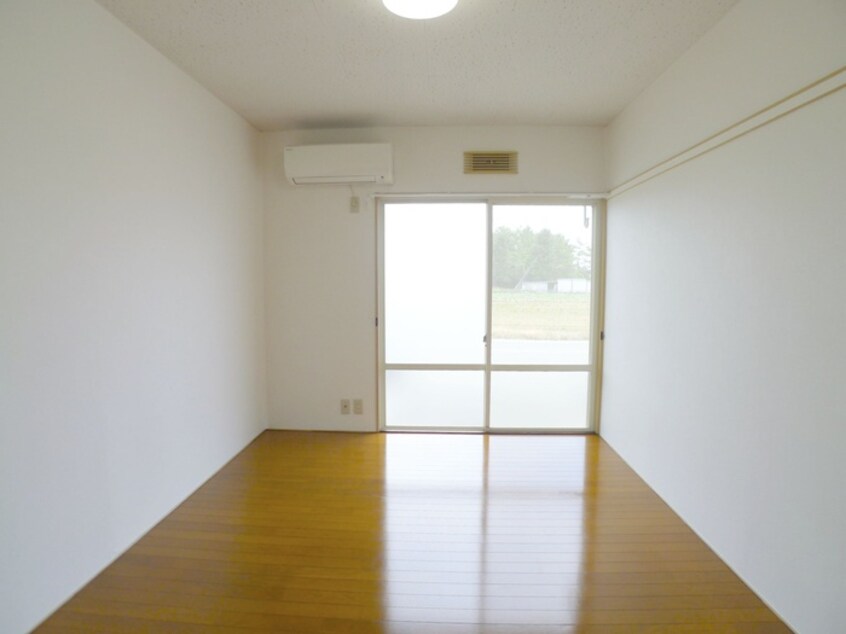 居室 エリカハイツ