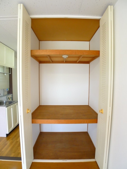 収納 エリカハイツ