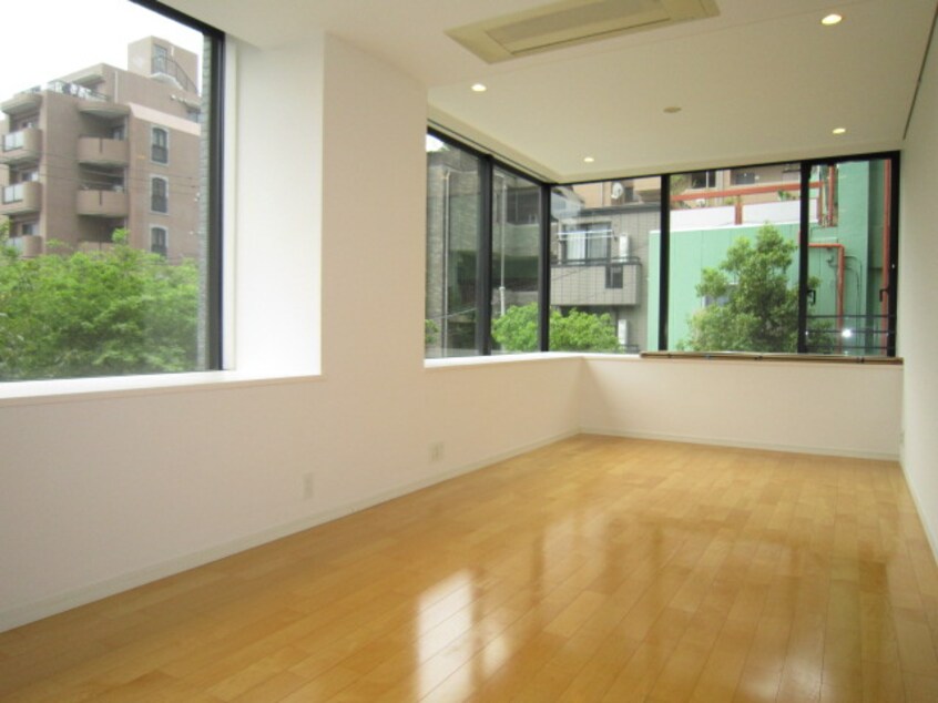 内観写真 ラ・トゥール神楽坂