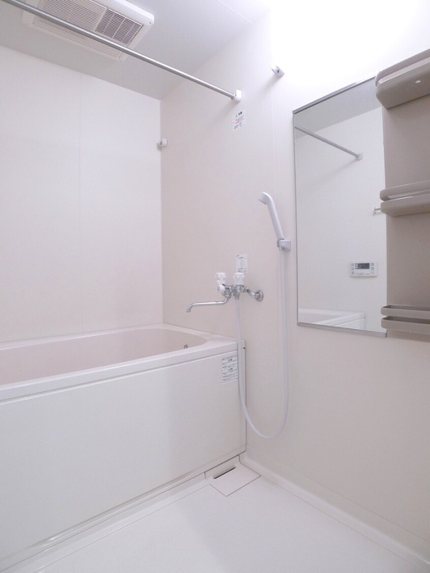 バス／シャワールーム等 アンダンテ