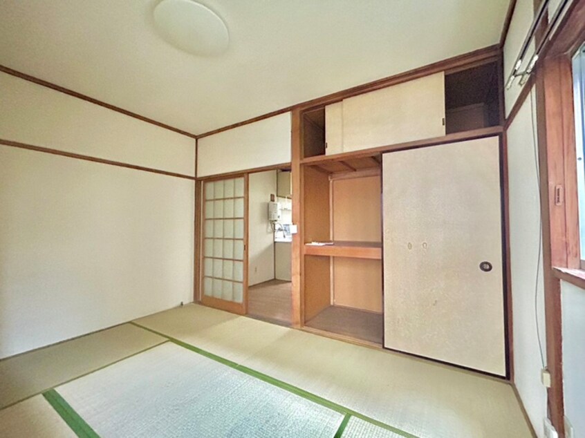 居室 第三佐渡荘