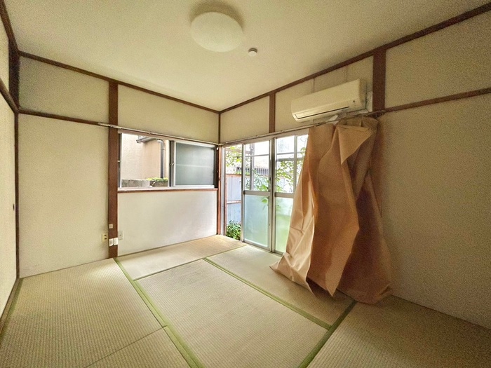 居室 第三佐渡荘