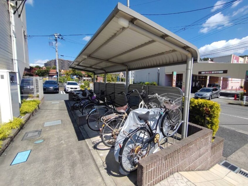 駐輪場 シェロマ