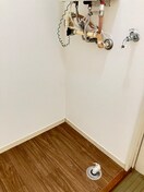 洗濯機置場 ｴｽﾃｰﾄﾋﾟｱ寿