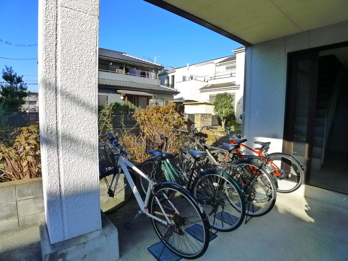駐輪場 カーサ・フォルテ蕨