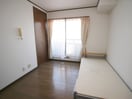 居室 小財邸
