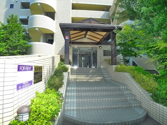 エントランス部分 プレステ－ジ市川