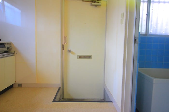 玄関 コーポ稲垣