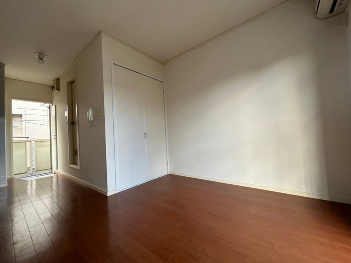 居室 シャープ＆フラット