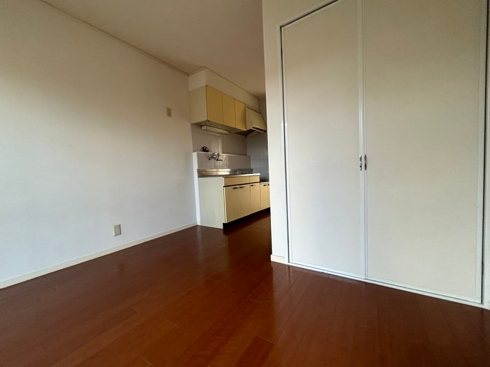 居室 シャープ＆フラット