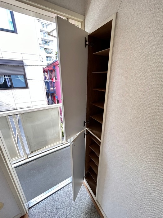 靴箱 シャープ＆フラット