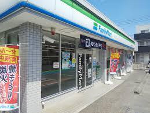 ファミリーマート鶴ヶ島鶴ヶ丘店(コンビニ)まで650m 仮）ＢｅｓｔＳｔａｇｅ鶴ヶ島市