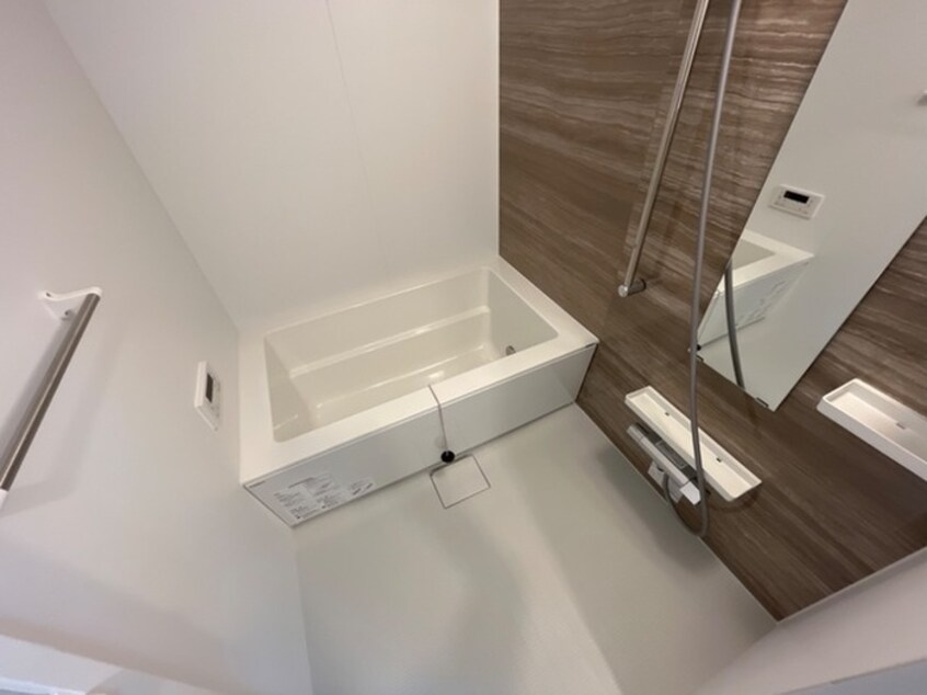 バス／シャワールーム等 ルフラン２