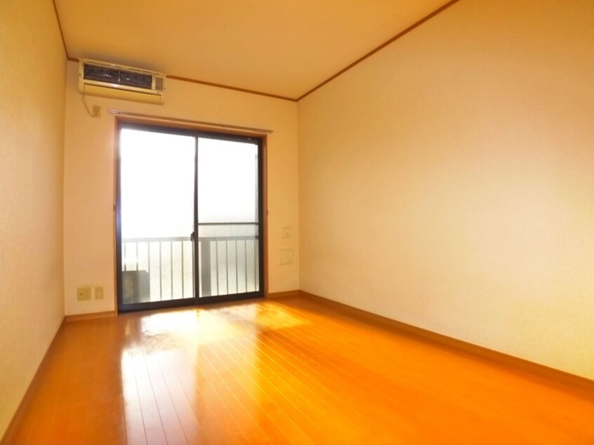 内観写真 アム－ル右京