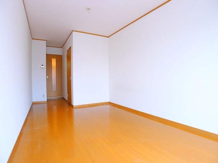 居室 アム－ル右京