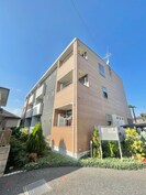 ニューグランドールの外観