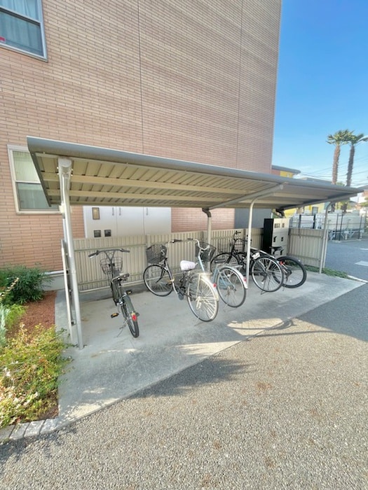 駐輪場 ニューグランドール