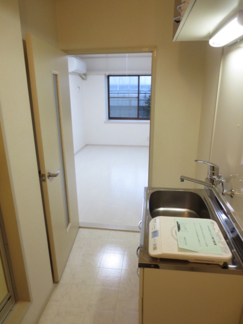 居室 グリ－ンガ－デンＩＹＯ