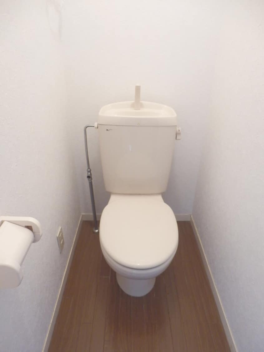 トイレ ラヴィル　1108