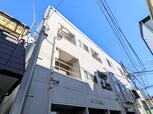 メゾン三輪