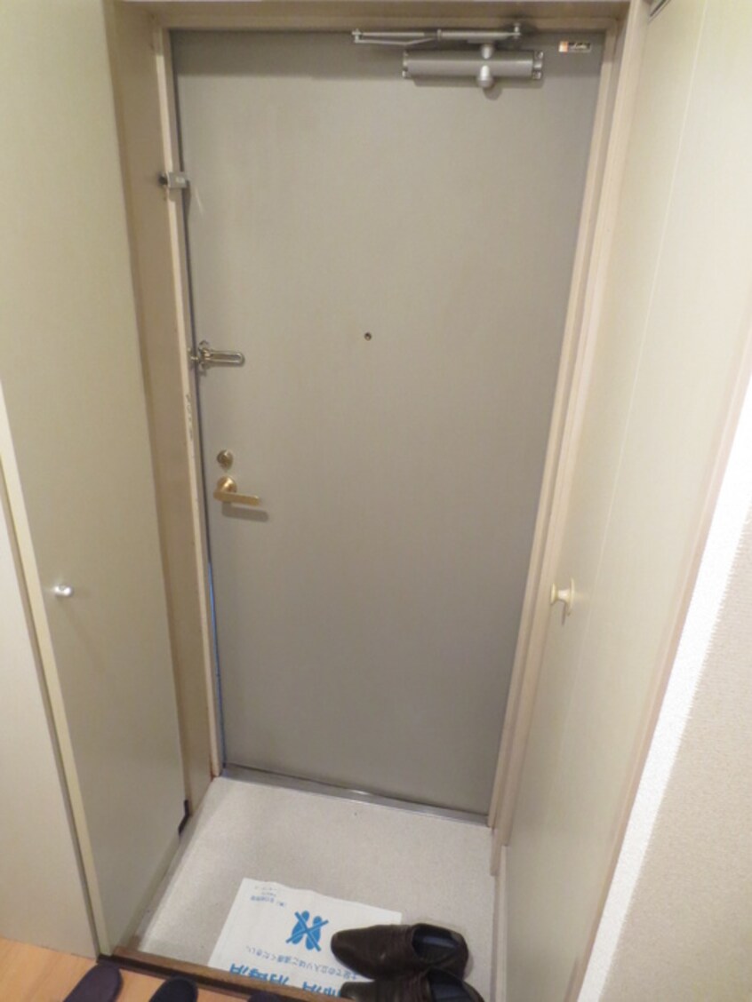 玄関 リバティー座間（２０４）