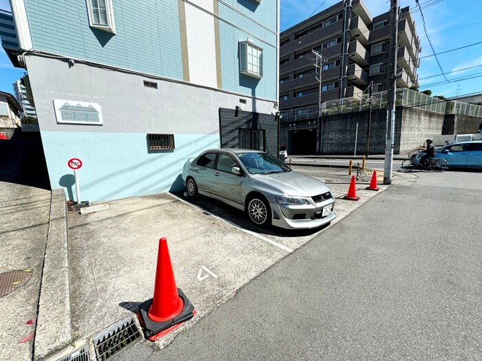 駐車場 セラ柳小路