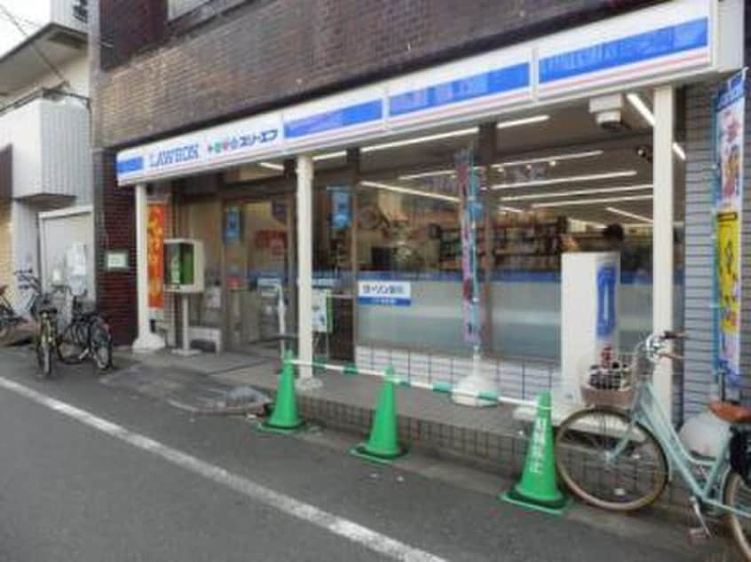 ローソン・スリーエフ　北池袋駅前店(コンビニ)まで550m ハイツいづみ