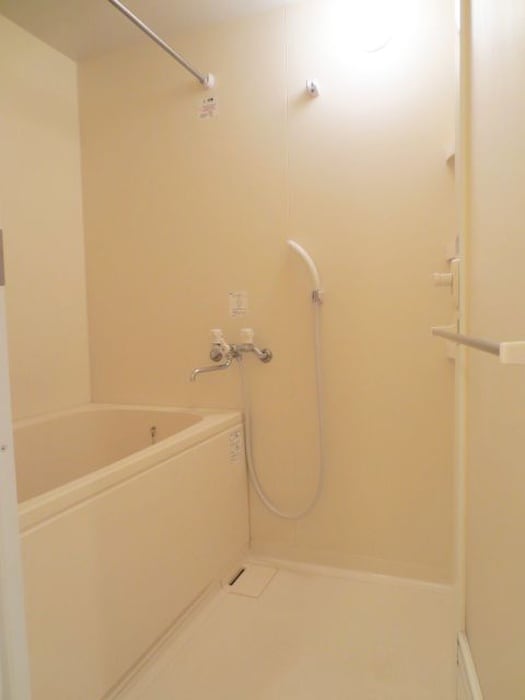 バス／シャワールーム等 エルマ－ノ