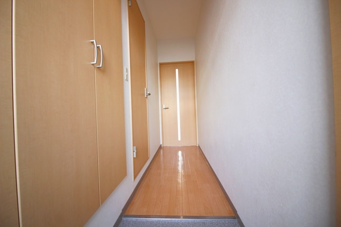 玄関 エルマ－ノ