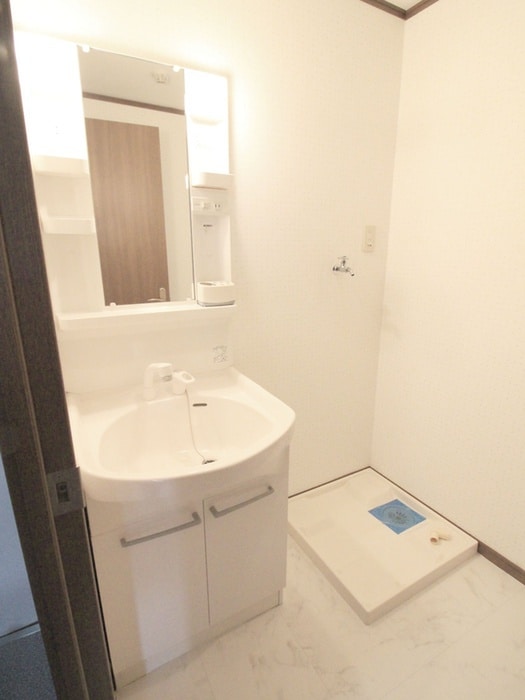 洗濯機置場 アンプル－ルフェ－ル四季