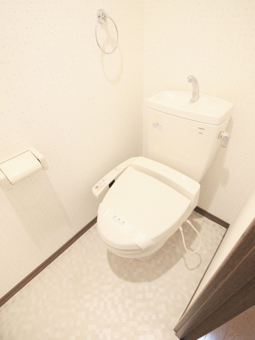 トイレ アンプル－ルフェ－ル四季