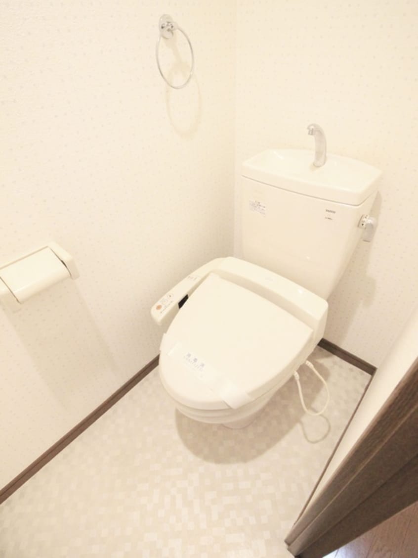 トイレ アンプル－ルフェ－ル四季