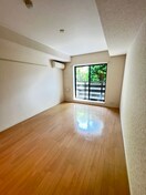 居室 アートスペース横浜