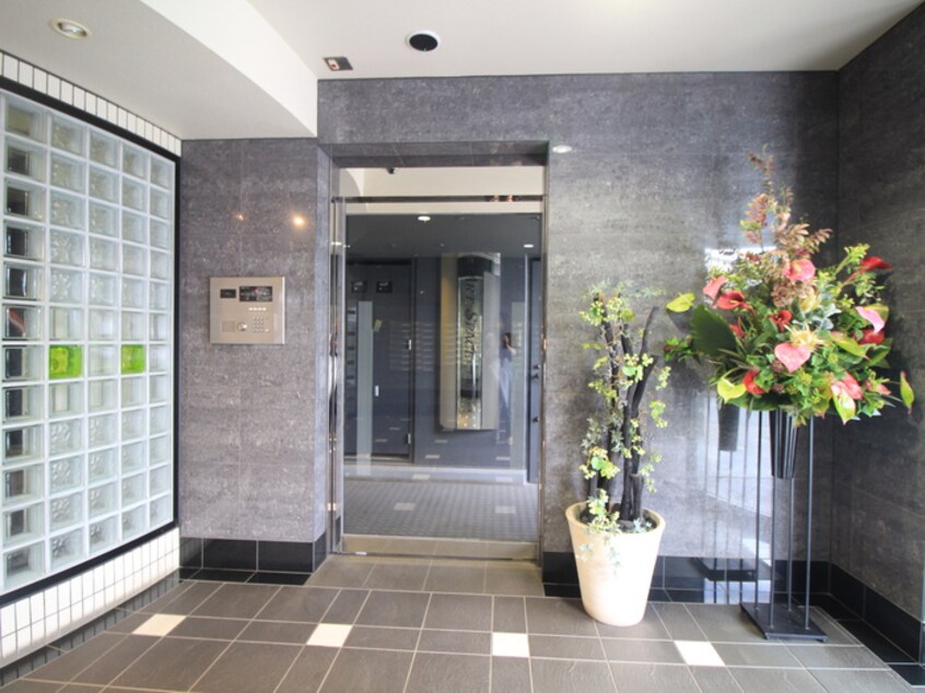 エントランス部分 アートスペース横浜