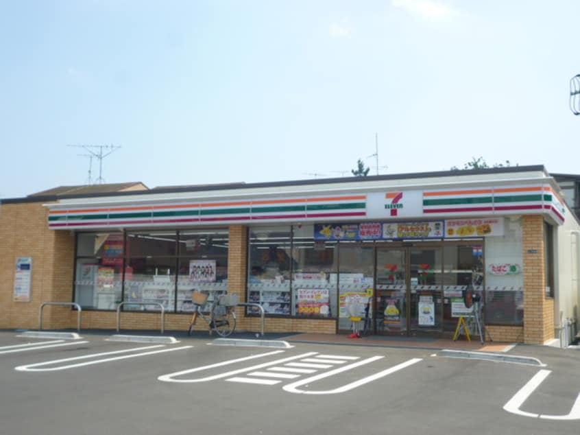 セブンイレブン(コンビニ)まで300m moca（モカ）