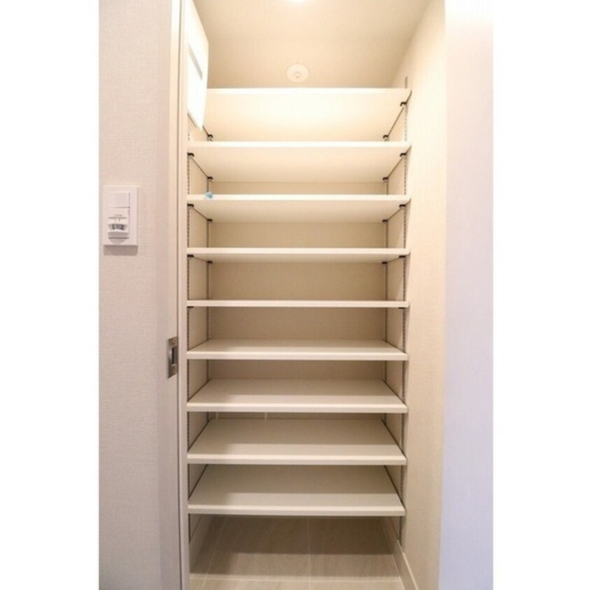 靴箱 ORSUS HONJOAZUMABASHI