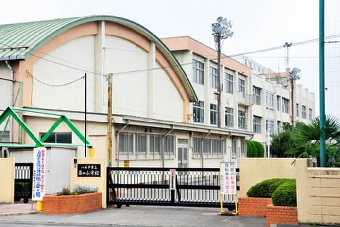 八王子市立第四小学校(小学校)まで507m Ｔ－Ｓｑｕａｒｅ八王子