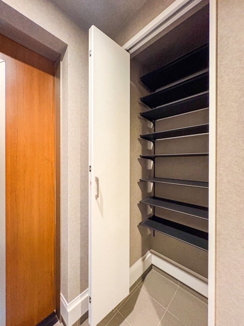 靴箱 西日暮里6丁目戸建