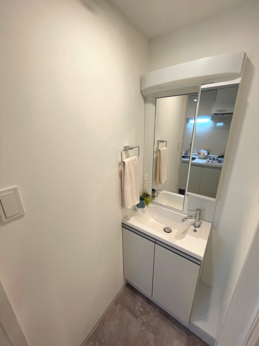 洗面 エルファーロ中野新井薬師