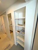 収納 エルファーロ中野新井薬師