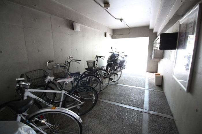駐輪場 パークアベニュー