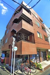 レジデンス伊藤