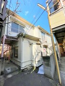 寿ハイツの外観