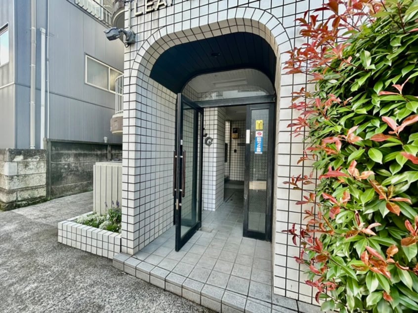 エントランス部分 リ－フガ－デン