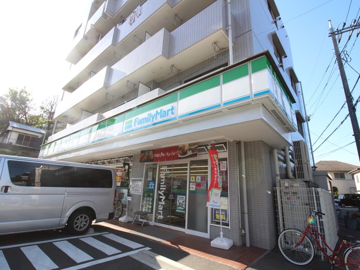 ファミリーマート コウヤ長津田町店(コンビニ)まで175m 第５ＳＳマンション