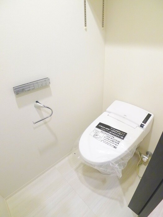 トイレ ｱｰﾄﾚｼﾞﾃﾞﾝｽｲﾝおおたかの森