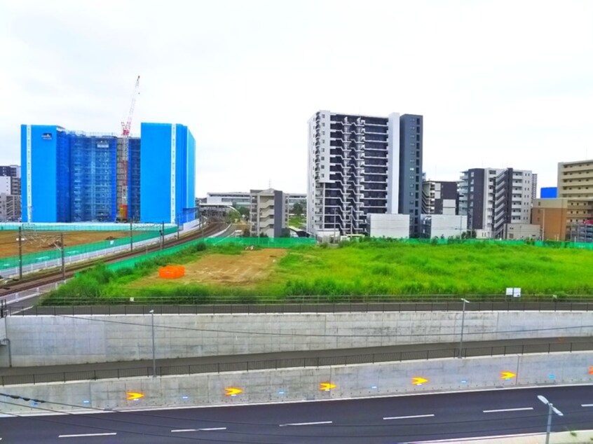 室内からの展望 ｱｰﾄﾚｼﾞﾃﾞﾝｽｲﾝおおたかの森